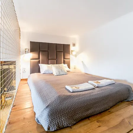 아파트 Concierge Metro Loft 바르샤바