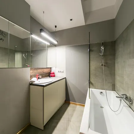 Concierge Metro Loft 아파트 바르샤바